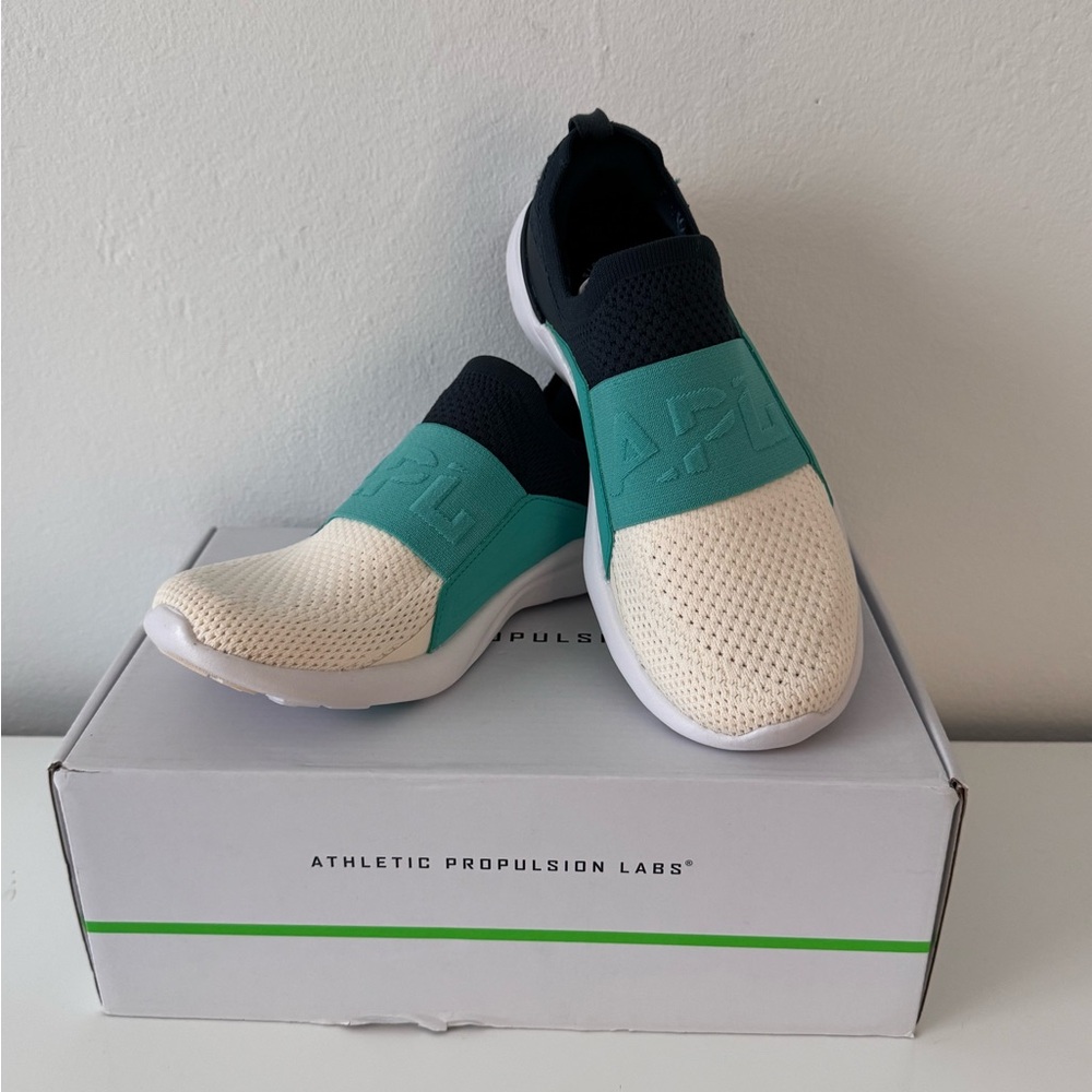 💲 SALE $40 - APL TechLoom Bliss Slip-On Sneakers | Size 5.5 | New